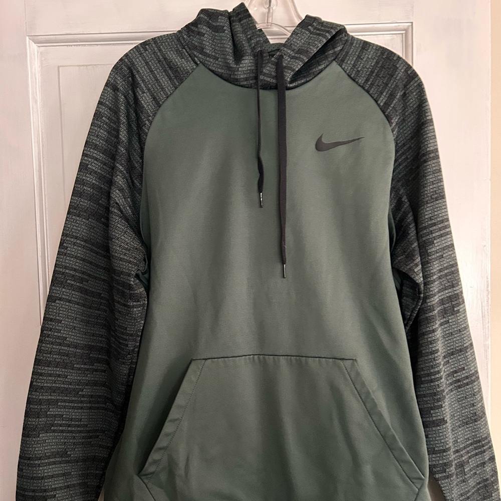 Nike Men's Olive and Charcoal Hoodie